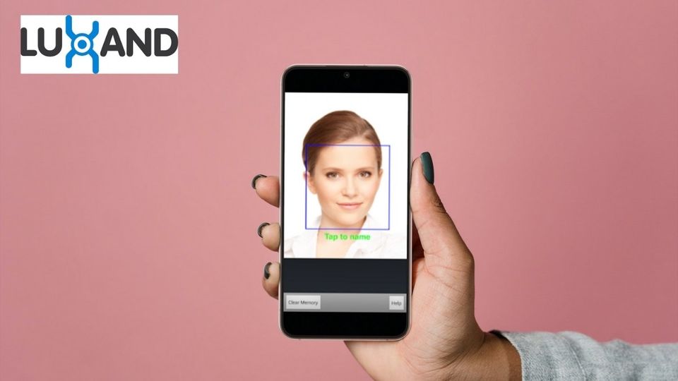 App xác lập loại khuôn mặt mũi mang đến phái đẹp Luxand