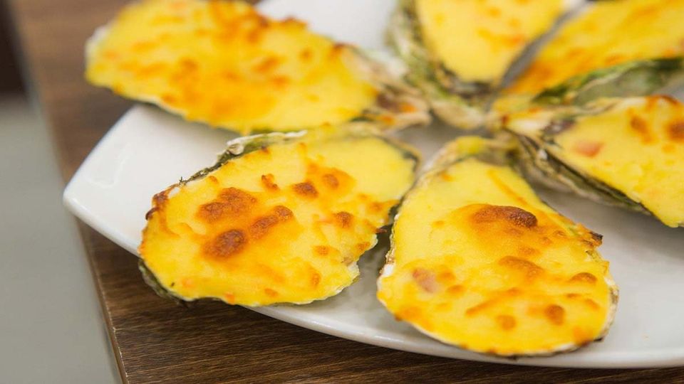 Cách làm hàu nướng phô mai Mozzarella bước 3