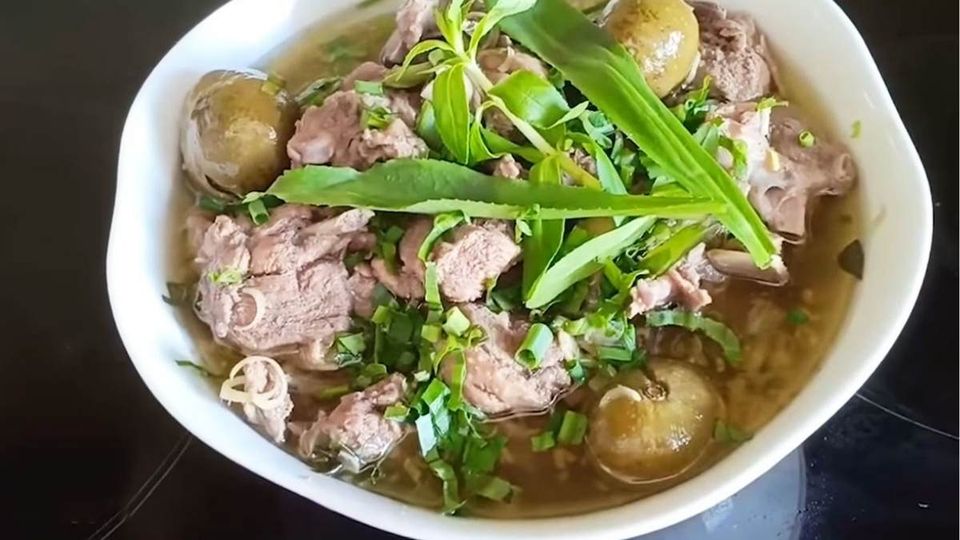 Món ngon từ vịt - Vịt om sấu