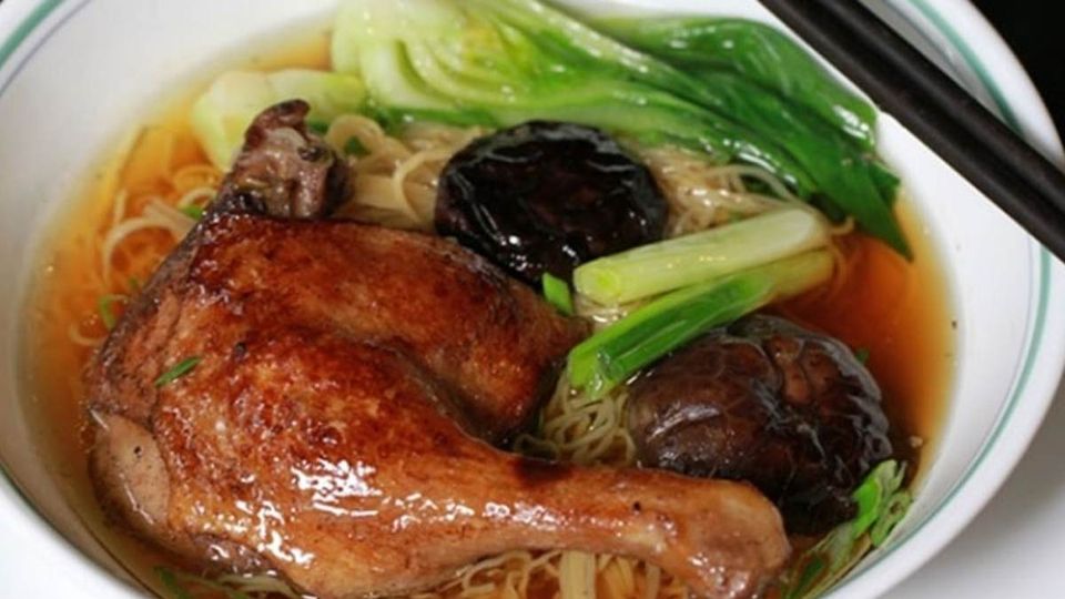 Món ngon từ vịt - Mì vịt tiềm