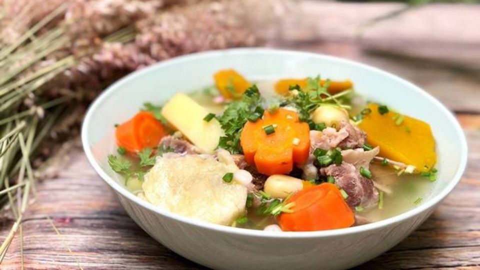 Món ngon cho bé mỗi ngày: Canh xương heo thập cẩm
