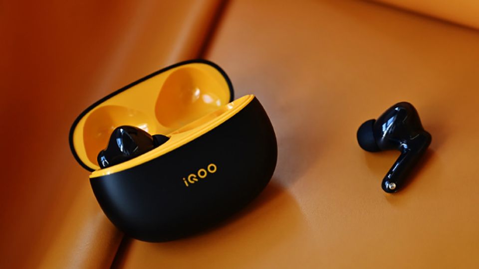 vivo ra mắt tai nghe iQOO TWS 1e