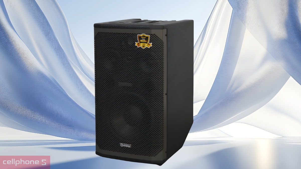 Cổng kết nối trên loa di động EDGE-X Model I 