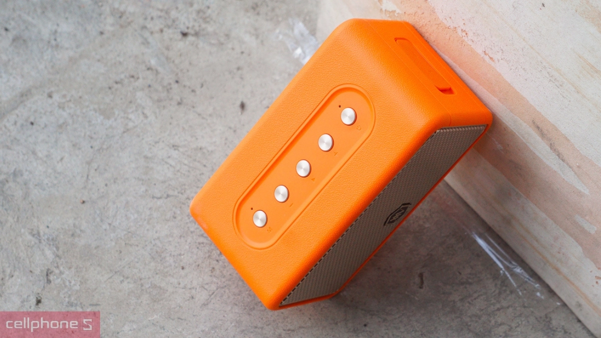 Loa Alpha Works AW-W39 âm thanh trong trẻo, pin trâu, chống nước IPX4