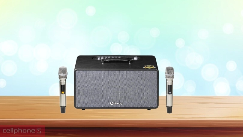 Micro đi kèm và khả năng kết nối Bluetooth của loa karaoke xách tay Arirang MB2S