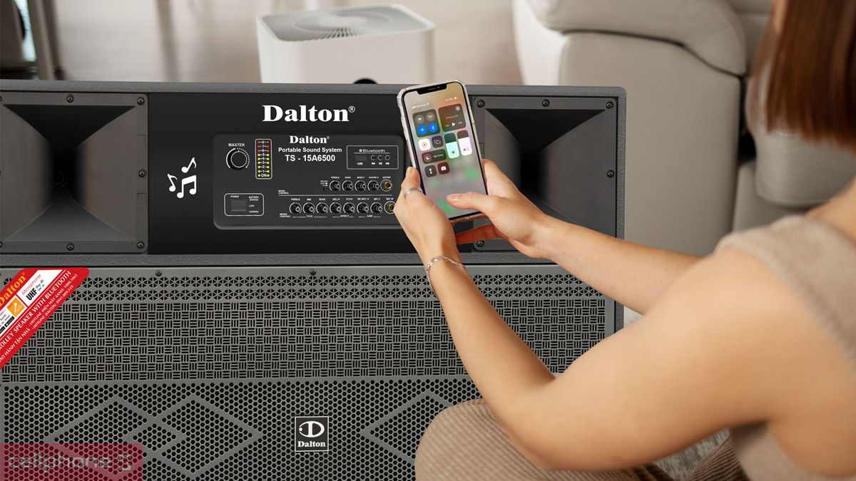 Đa dạng chuẩn kết nối trên loa nhạc sống Dalton TS-15A5500