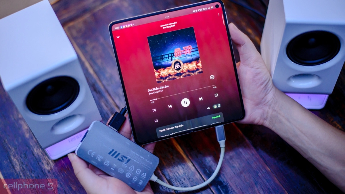 Nguồn điện  loa vi tính Edifier R20BT