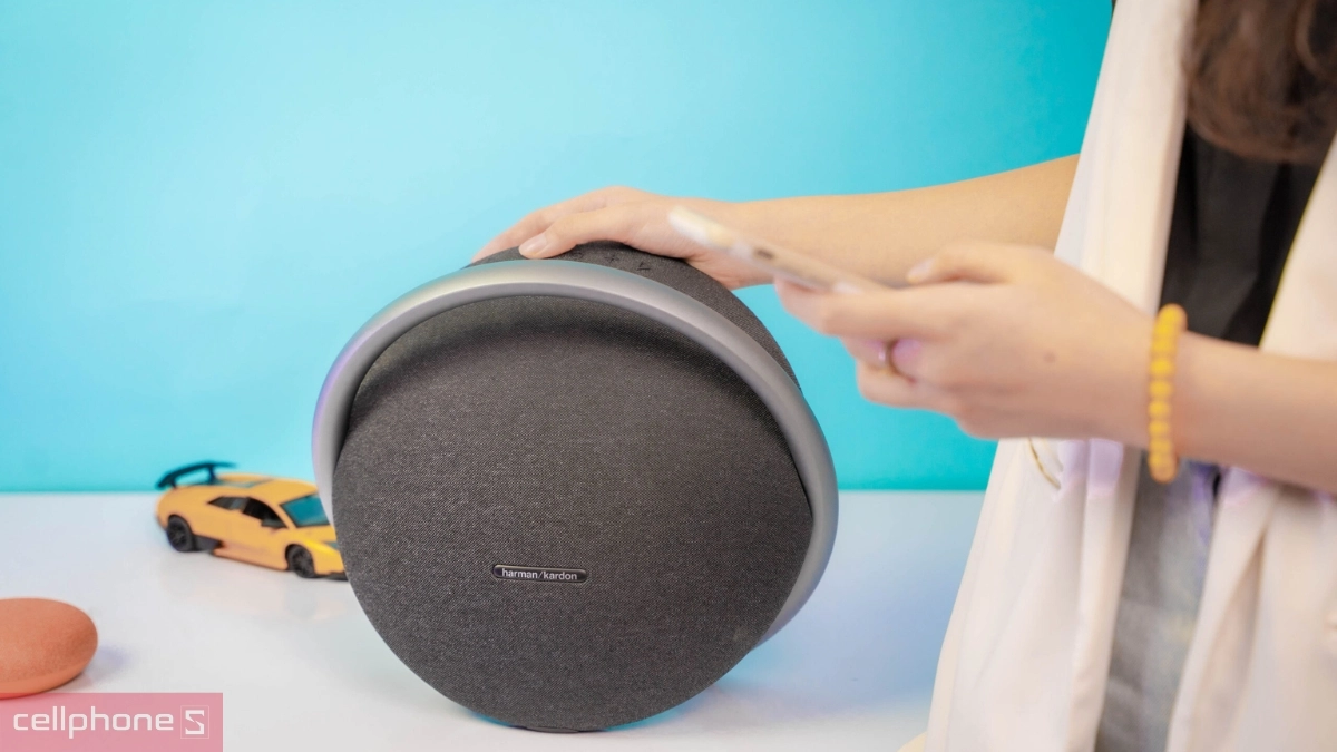 Loa Bluetooth Harman Kardon Onyx Studio 7