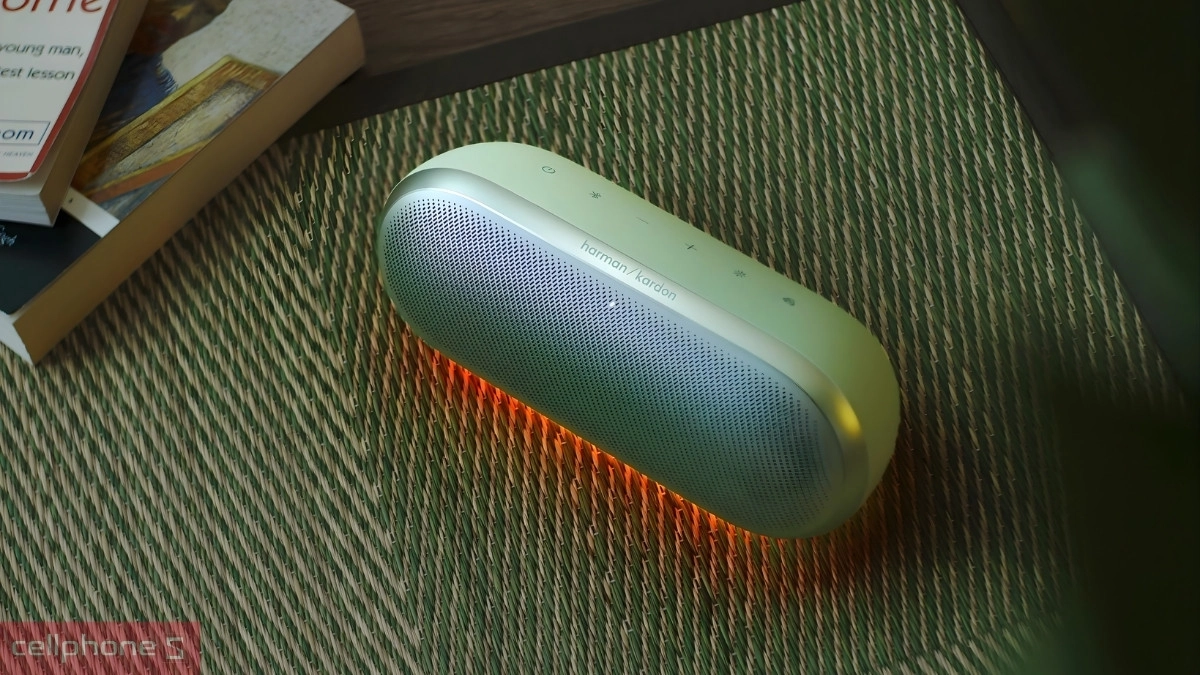 Thiết kế loa Harman Kardon Luna 2