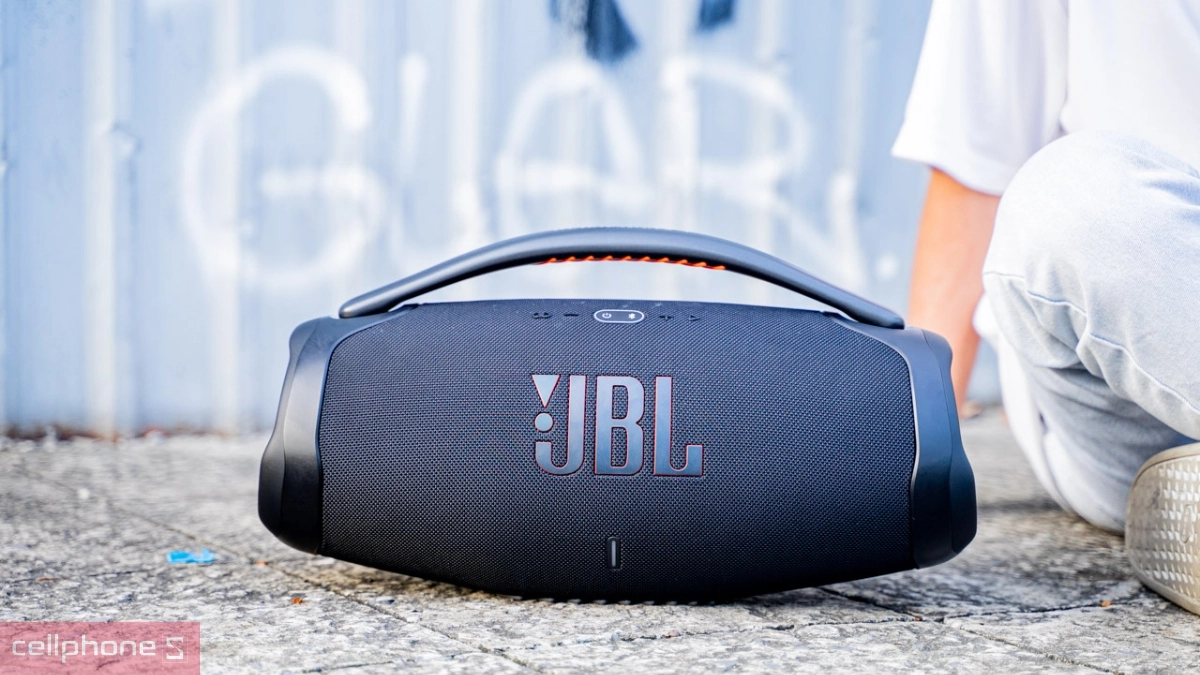 Loa Bluetooth JBL Boombox 3 sở hữu thời lượng pin lên đến 24 giờ