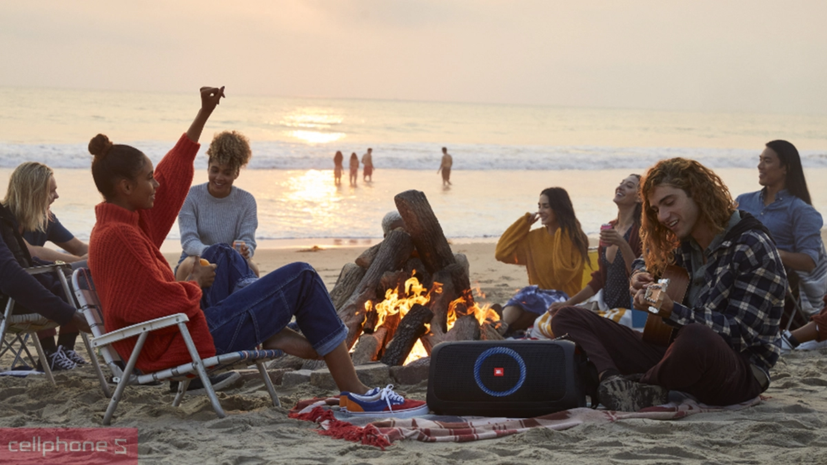 Pin bền bỉ, chống nước tốt