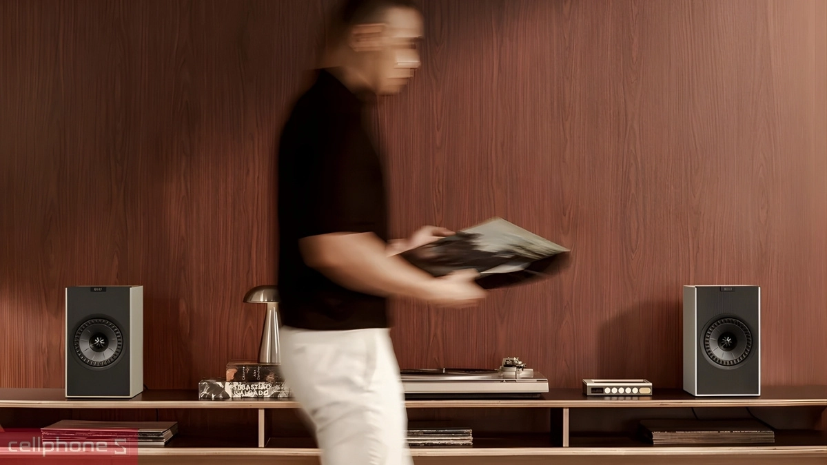 Âm thanh loa KEF Coda W