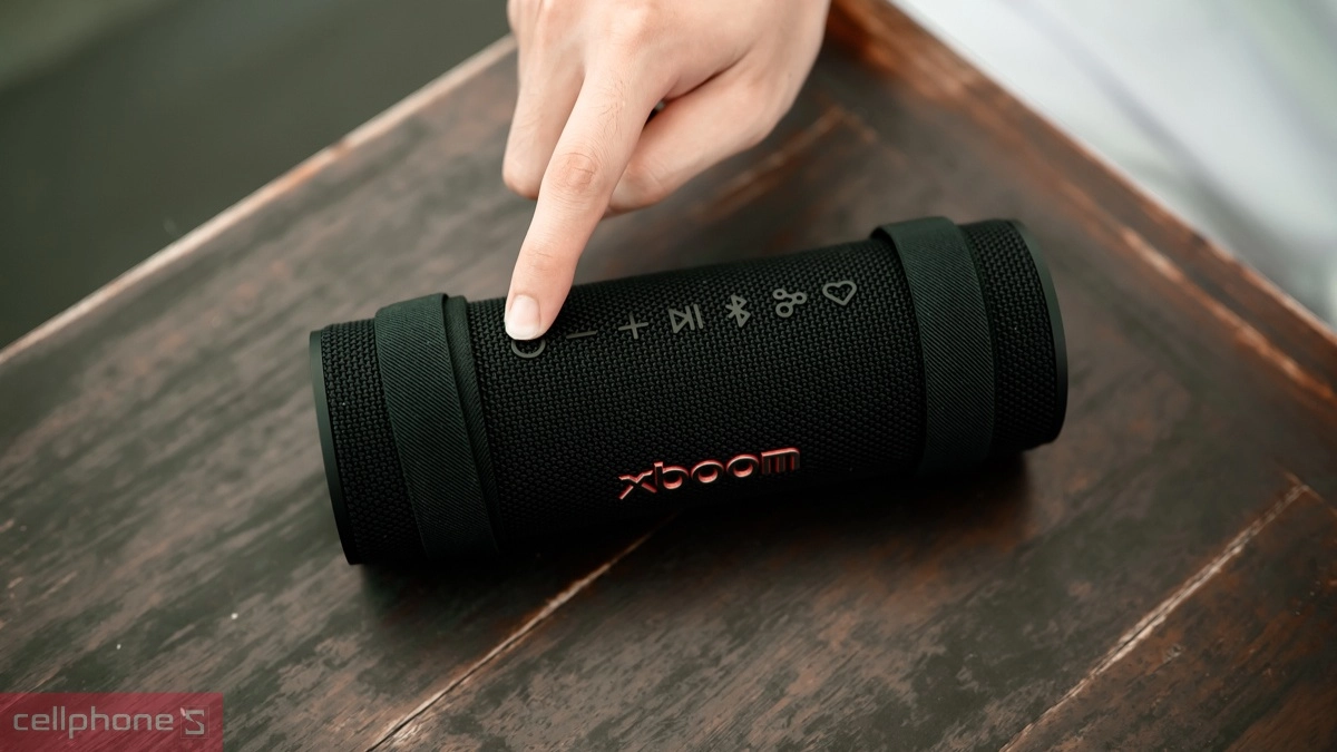 Chuẩn kháng nước trên loa Bluetooth LG xboom Grab