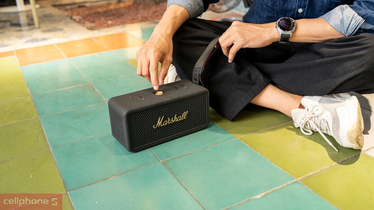 THiết kế loa Marshall Middleton II