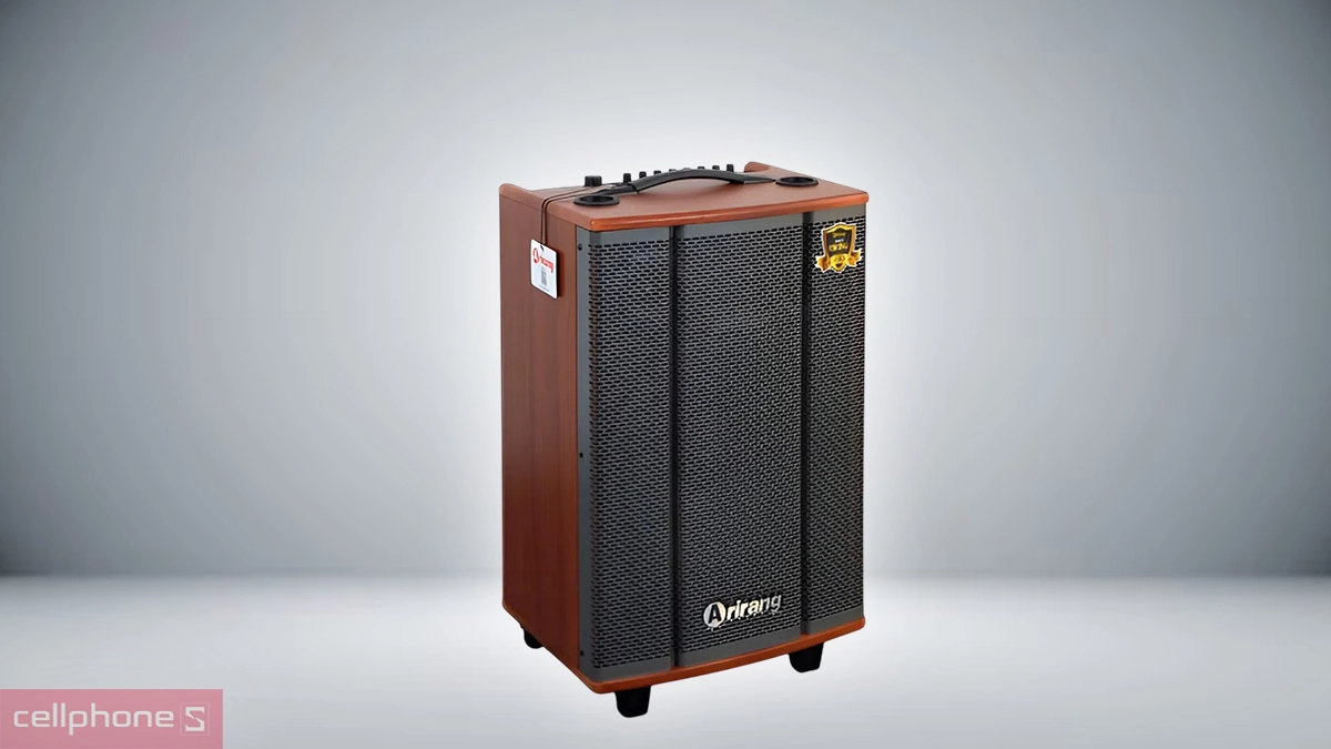 Chọn loa kéo thùng gỗ hay thùng nhựa