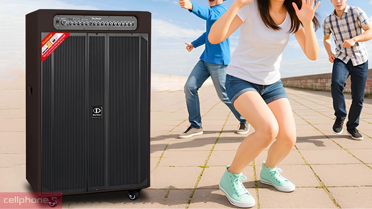 Model có pin dùng linh hoạt khi ở ngoài trời