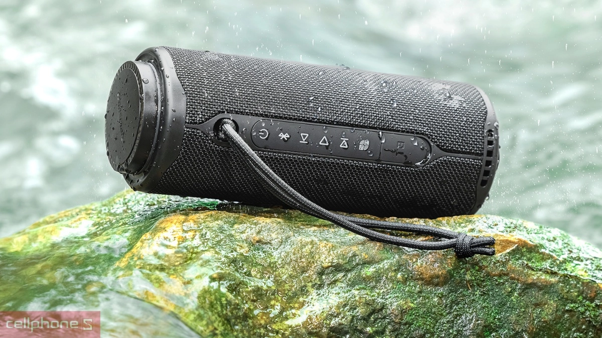 Loa Tronsmart T8 40W Portable Outdoor được trang bị chống nước IPX7