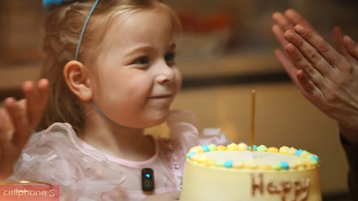 Bộ microphone thu âm Hollyland Lark A1 Mini Duo Lightning RX được trang bị công nghệ khử nhiễu