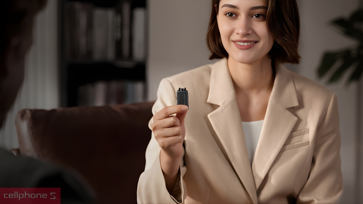 Thiết kế nhỏ gọn cùng cơ chế kẹp nam châm linh hoạt