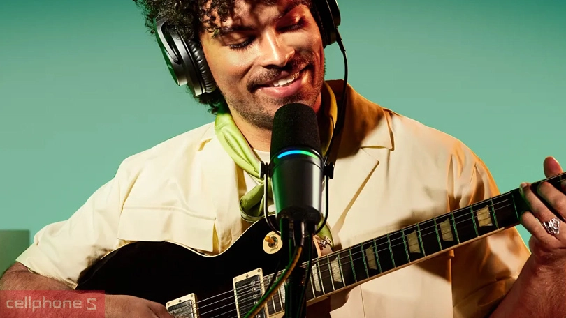 Giá Mic Shure bao nhiêu tiền