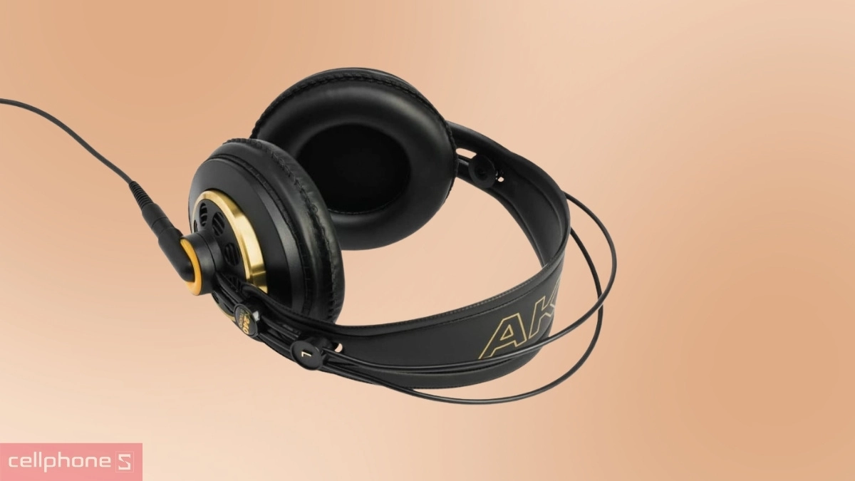 Thiết kế tai nghe kiểm âm AKG K240