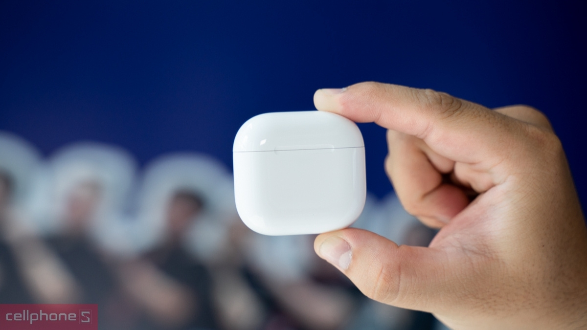 Hình ảnh thực tế tai nghe Apple Airpods 4 -3