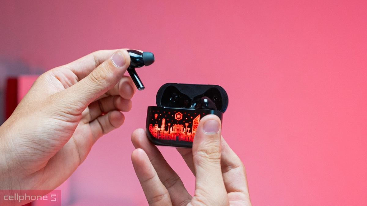 Khả năng hỗ trợ đàm thoại, kháng nước của tai nghe Bluetooth Alpha Works FLEX 100