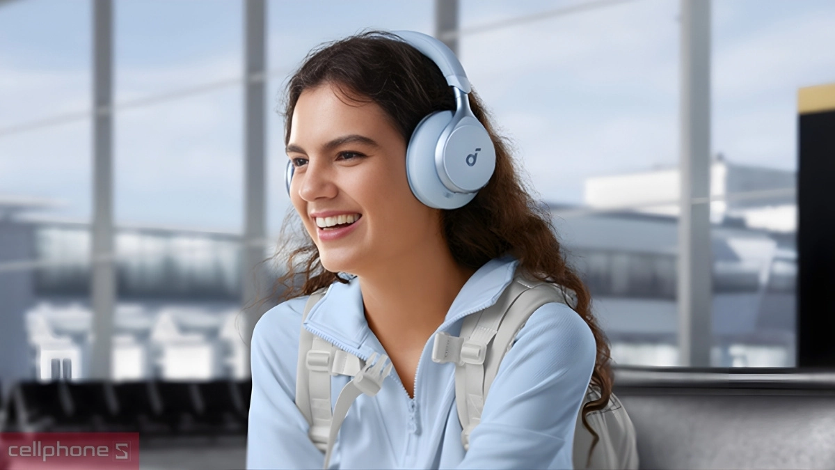 Công nghệ dịch trực tiếp trên tai nghe chụp tai Anker Soundcore Space One