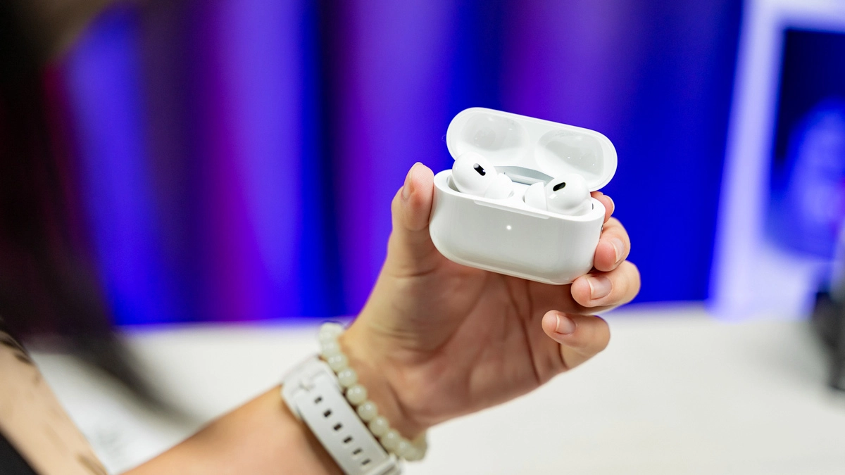 Tích hợp trợ lý ảo Siri cho sử dụng tiện lợi hơn