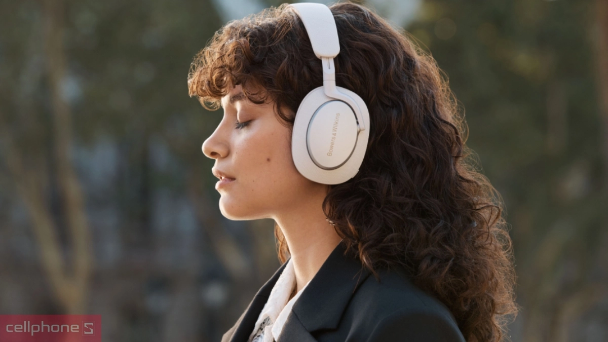 Đàm thoại trên  tai nghe Bowers & Wilkins Px7 S2e