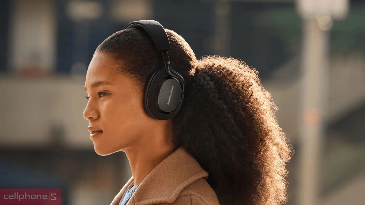 Chất lượng âm thanh của tai nghe chụp tai Bowers & Wilkins Px7 S3