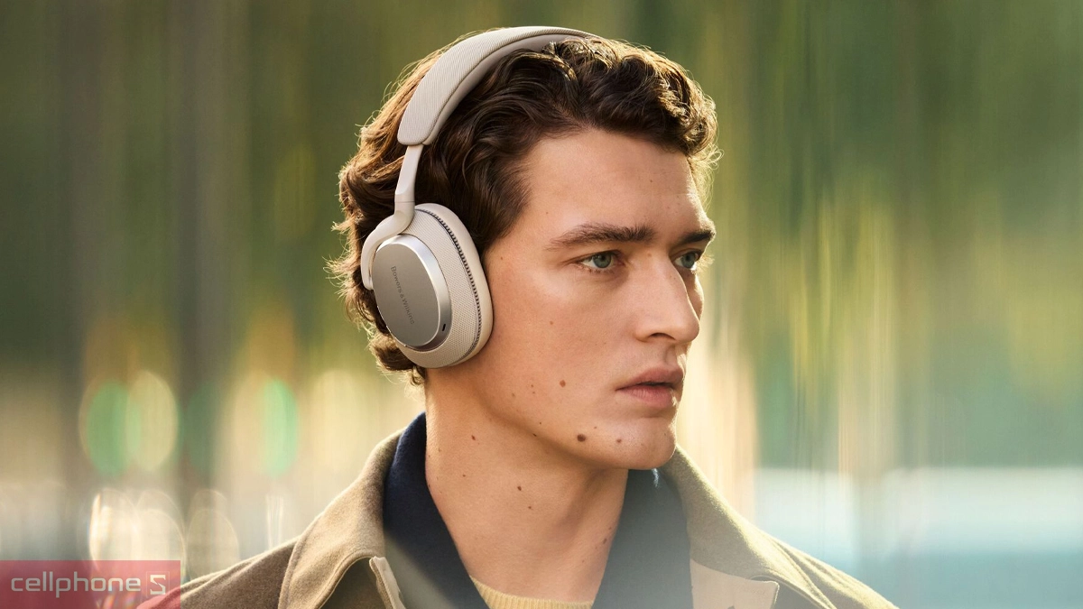 Thiết kế tai nghe chụp tai Bowers & Wilkins Px7 S3