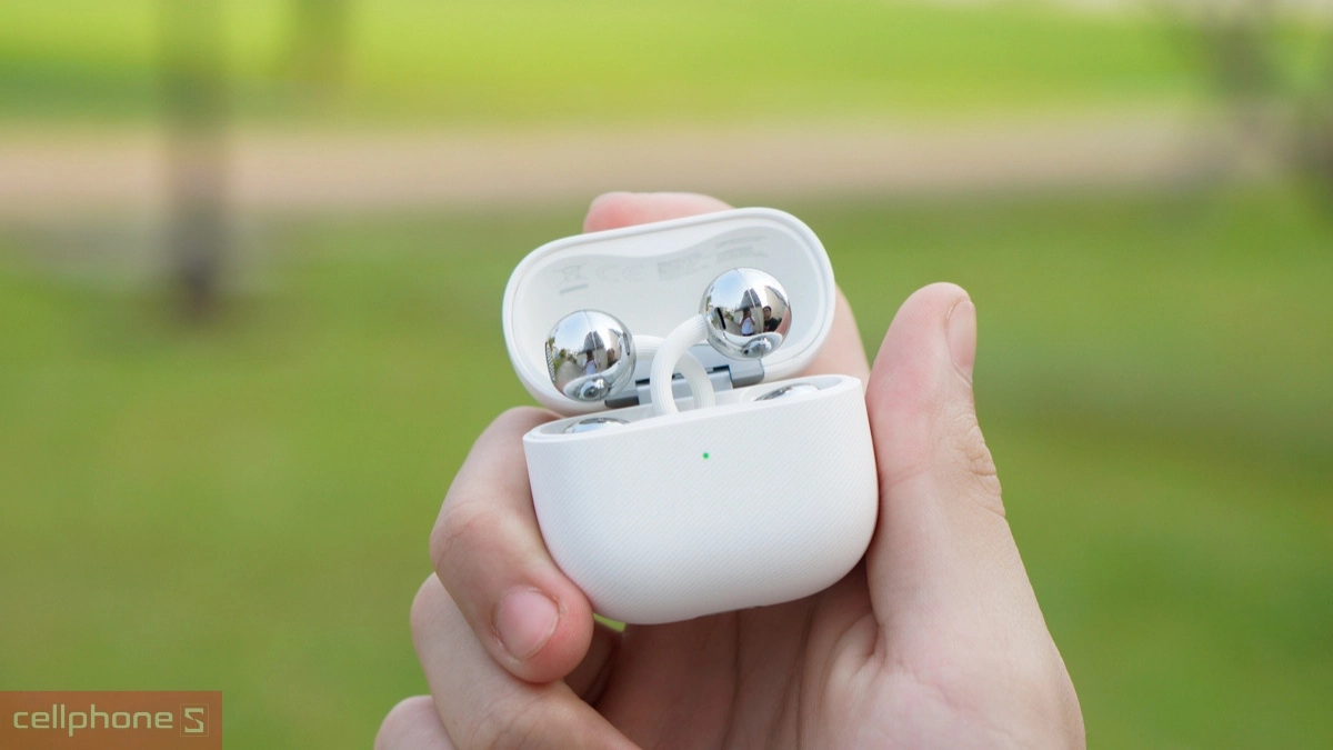 Thiết kế  tai nghe Huawei Freeclip 2