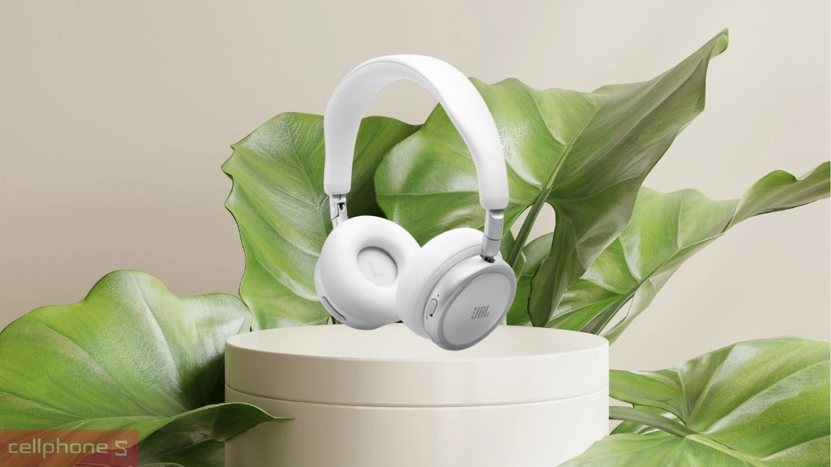 Âm thanh trên tai nghe Bluetooth chụp tai JBL Live 680NC