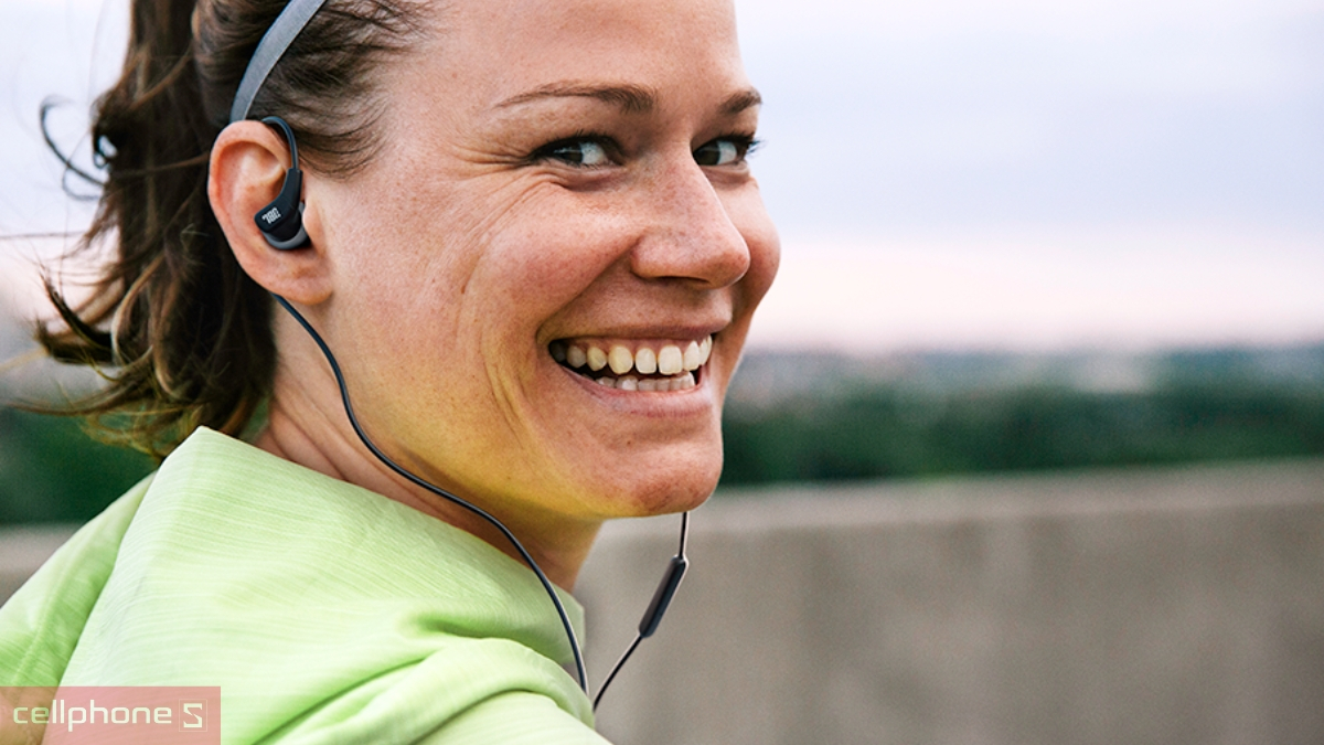 Khả năng kháng nước của tai nghe JBL Endurance Run 3C