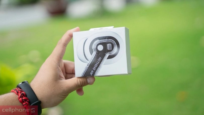 Thiết kế tai nghe Nothing Ear