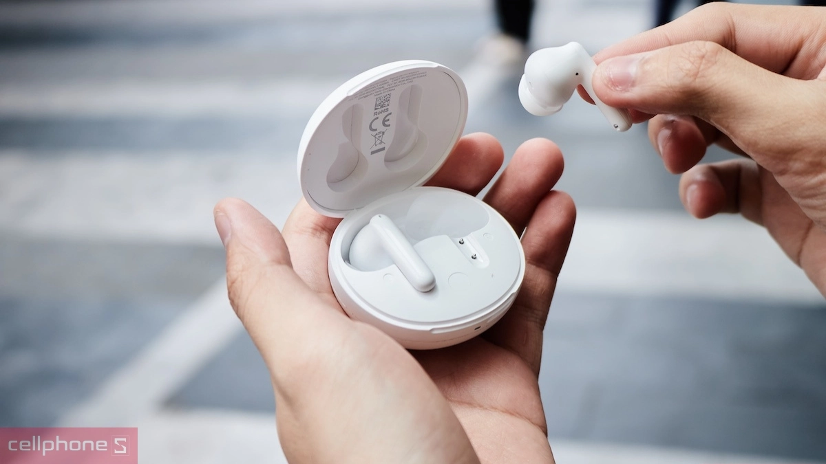 Công nghệ âm thanh vượt trội đi kèm với hộp đựng thông minh