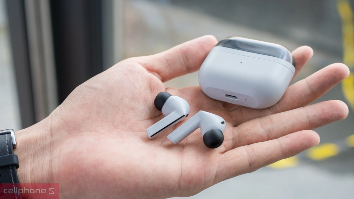 Thiết kế tai nghe Bluetooth Samsung Galaxy Buds 3 FE