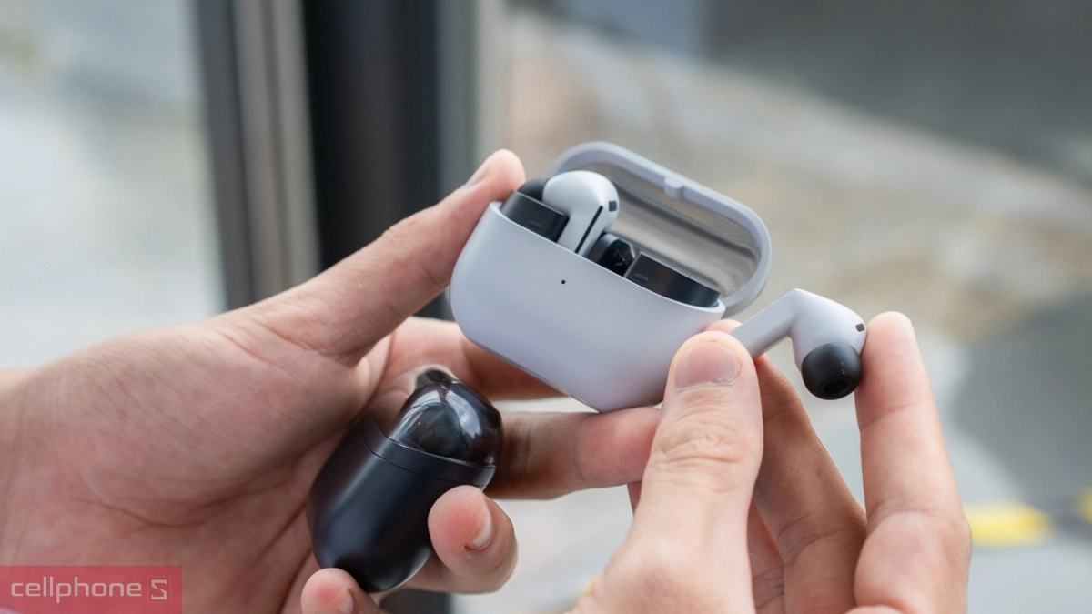 Micro và khả năng đàm thoại của tai nghe Bluetooth Samsung Galaxy Buds 3 FE