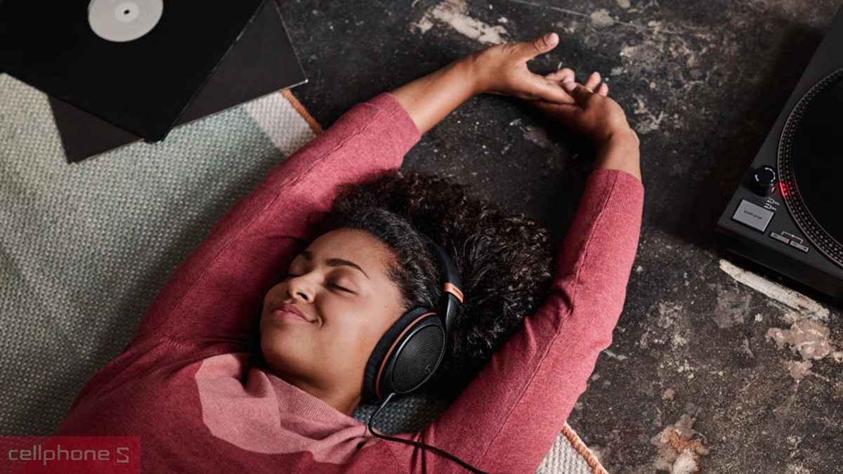 Chất lượng âm thanh của tai nghe chụp tai Sennheiser HD 505