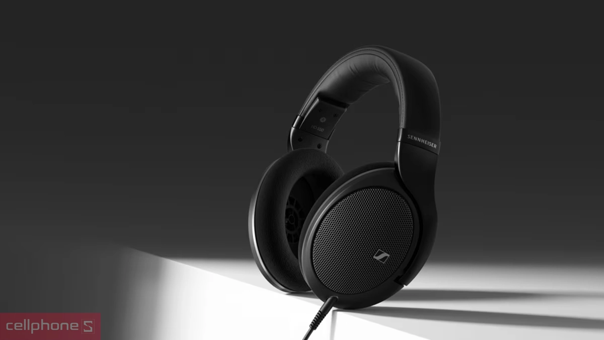 Thiết kế tai nghe chụp tai Sennheiser HD 550