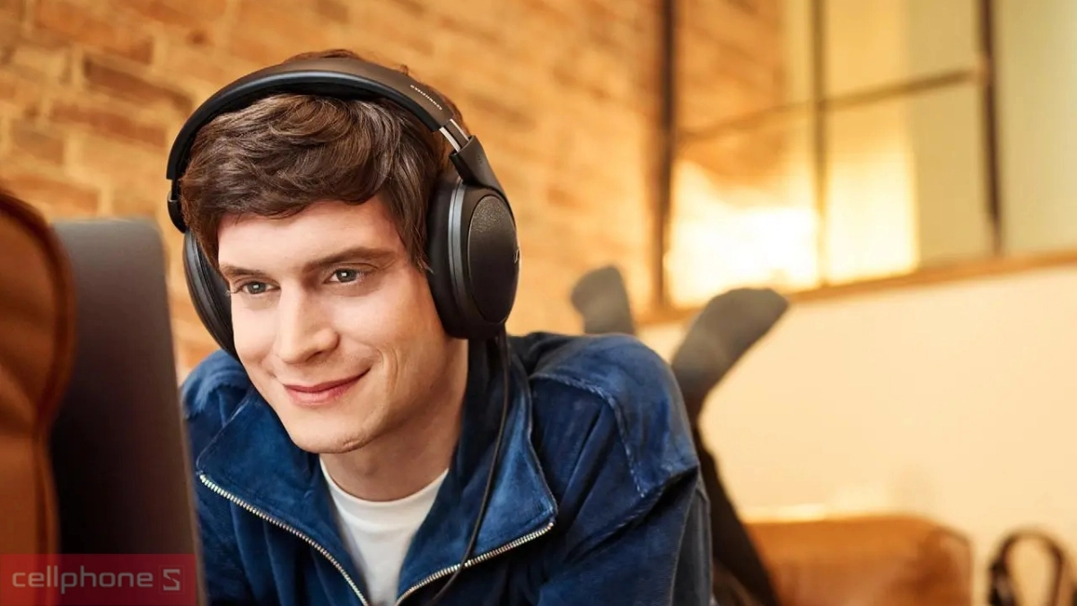 Thiết kế tai nghe chụp tai Sennheiser HD620S