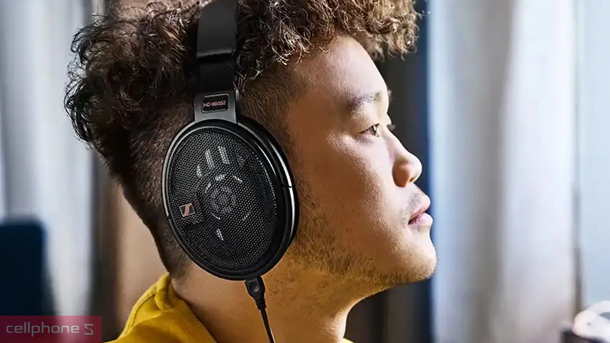 Thiết kế tai nghe chụp tai Sennheiser HD660S2