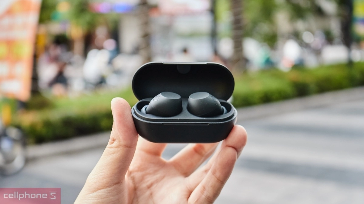 Nhiều mẫu mã trên tai nghe Sony