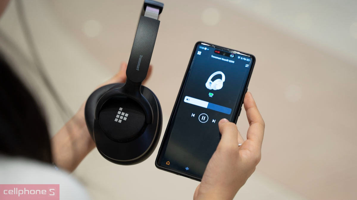 Kết nối trên tai nghe chụp tai Tronsmart Soundfii Q20S