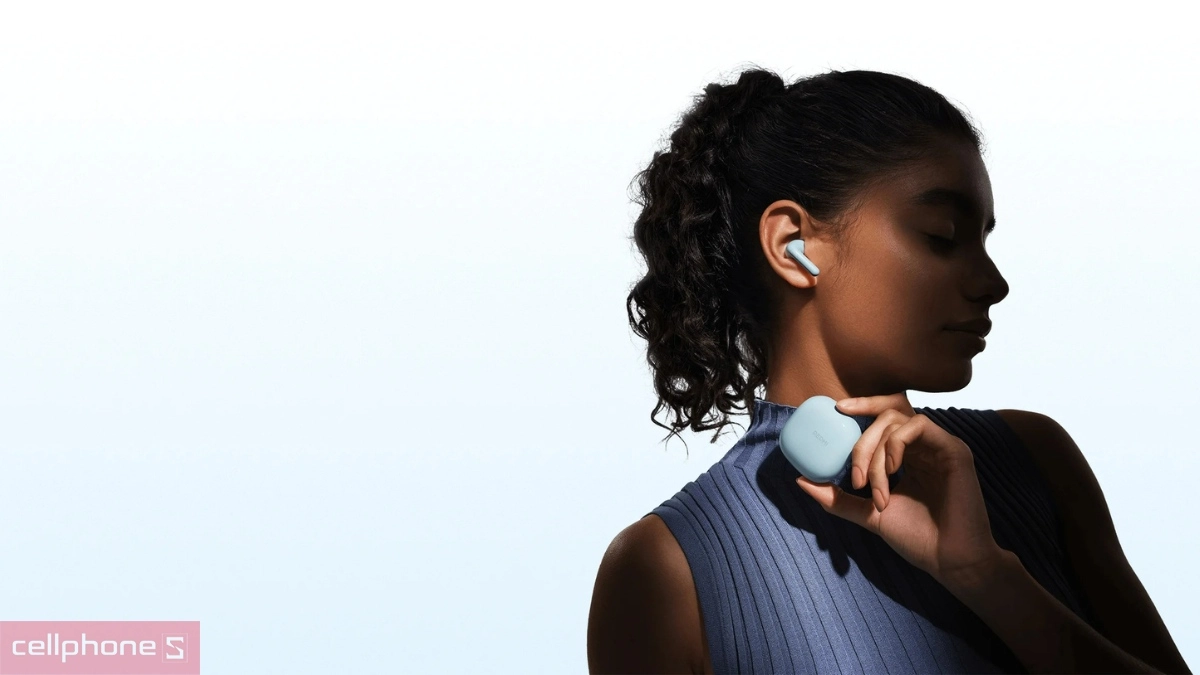 Thời lượng và cổng sạc tai nghe Bluetooth Xiaomi Redmi Buds 8 Active