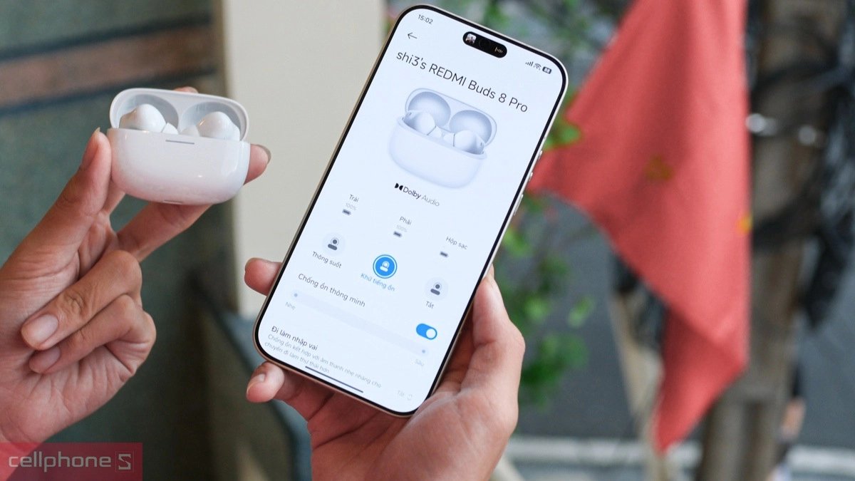 Đàm thoại trên tai nghe bluetooth Xiaomi Redmi Buds 8 Pro