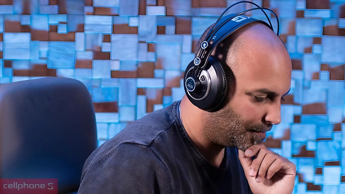 Headphone kiểm âm