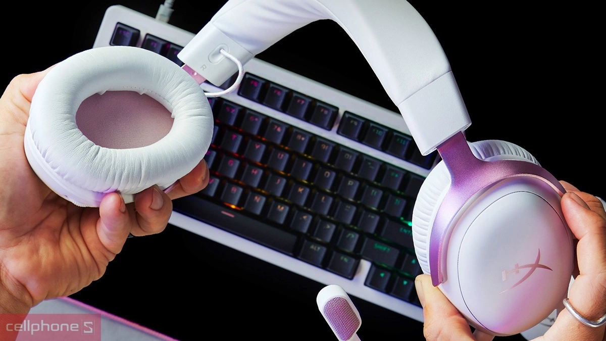 Tai nghe gaming có dây HyperX Cloud III cho trải nghiệm đeo thoải mái
