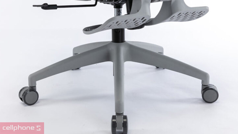 Điều chỉnh dễ dàng trên ghế công thái học Warrior WEC504